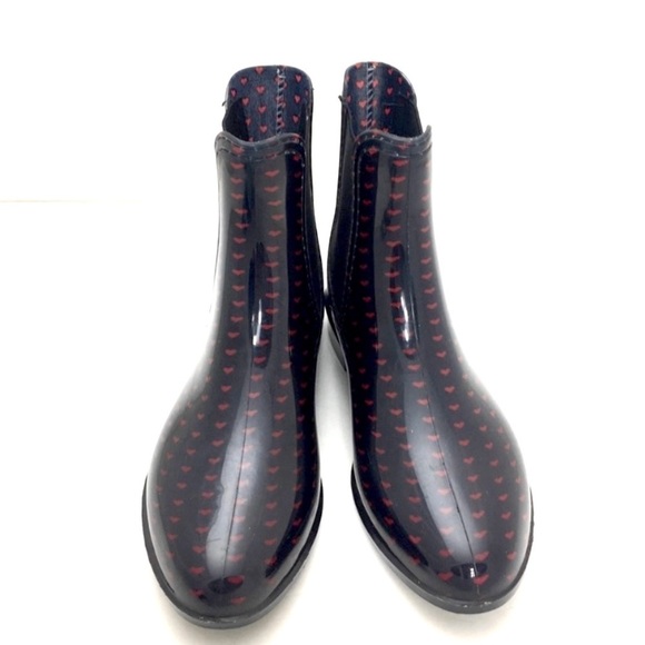 HENRY Ferrera Heart Print Ankle Rain Boot In Black With Red Heart - Picture 2 of 10